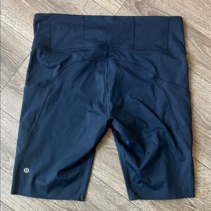 Lululemon Women’s navy blue Shorts
